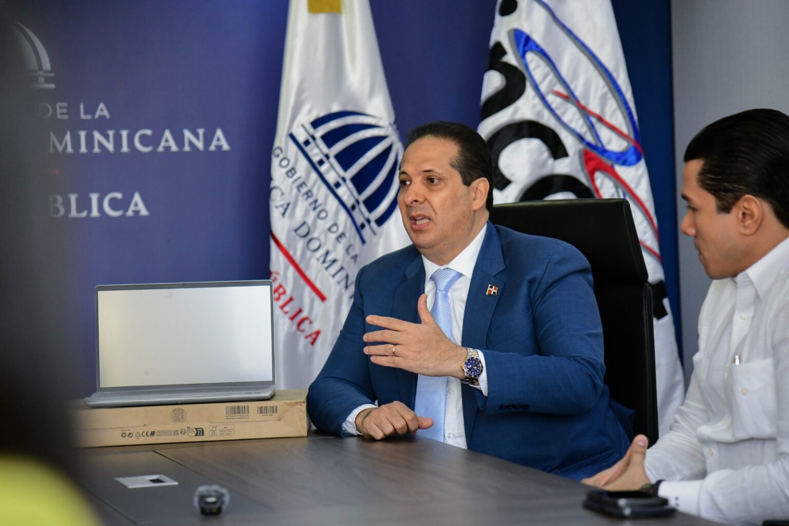 Ministerio de Salud inicia entrega de equipos para fortalecer el diagnóstico hospitalario