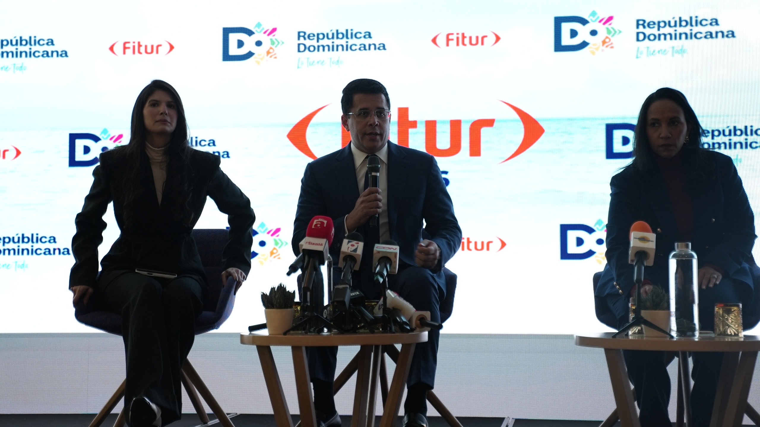 David Collano anuncia que RD proyecta ganancias de US$4,000 millones con su participación en Fitur 2026