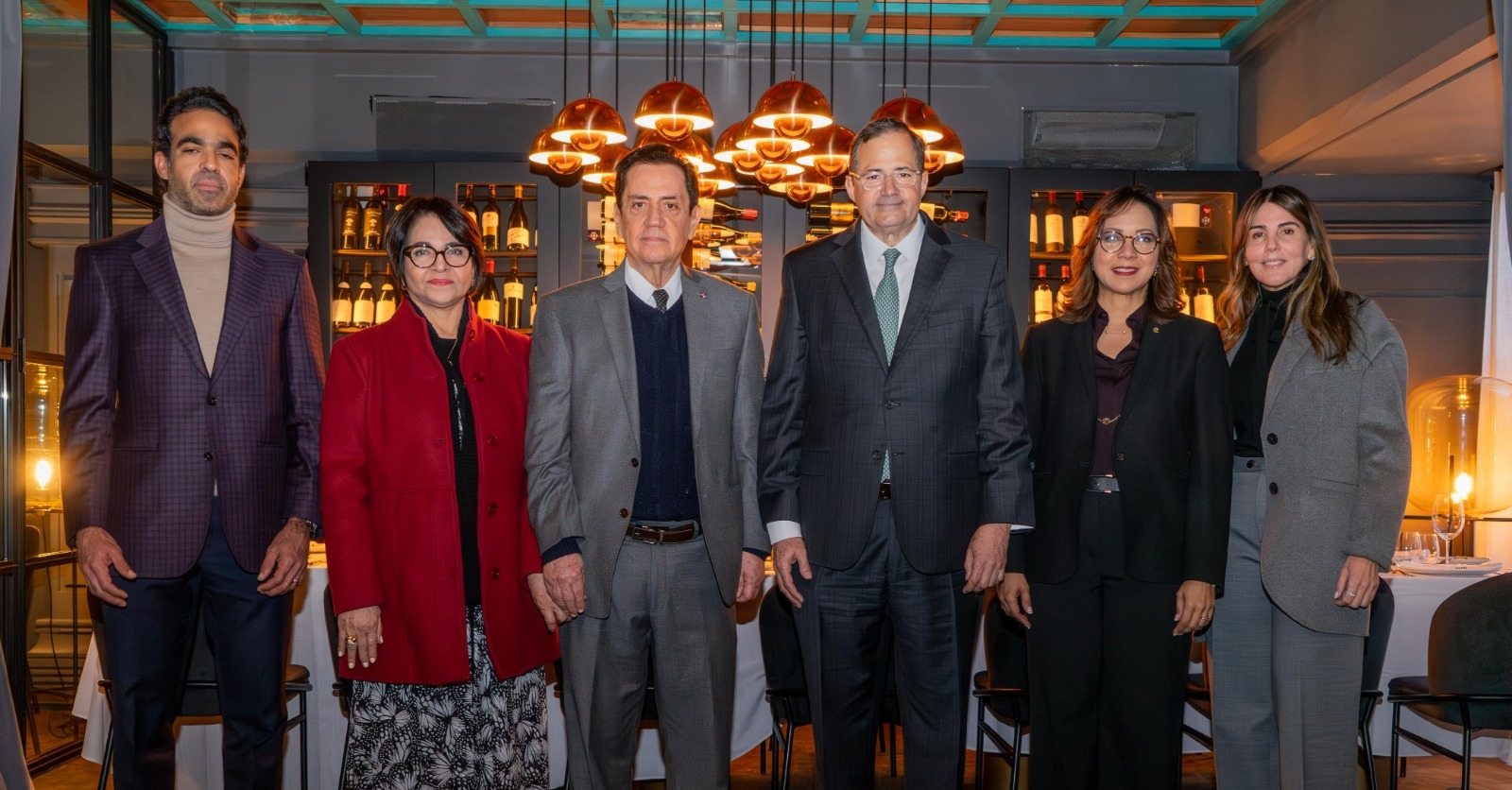 BHD y la Embajada Dominicana en España dialogan sobre proyectos sociales y económicos