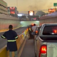 Se incendia vehículo en el túnel de la 27 de febrero este martes