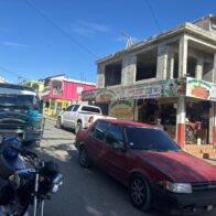 Comunidad en Cambita piden mayor presencia de la Digesett tras muerte de dos niños atropellados