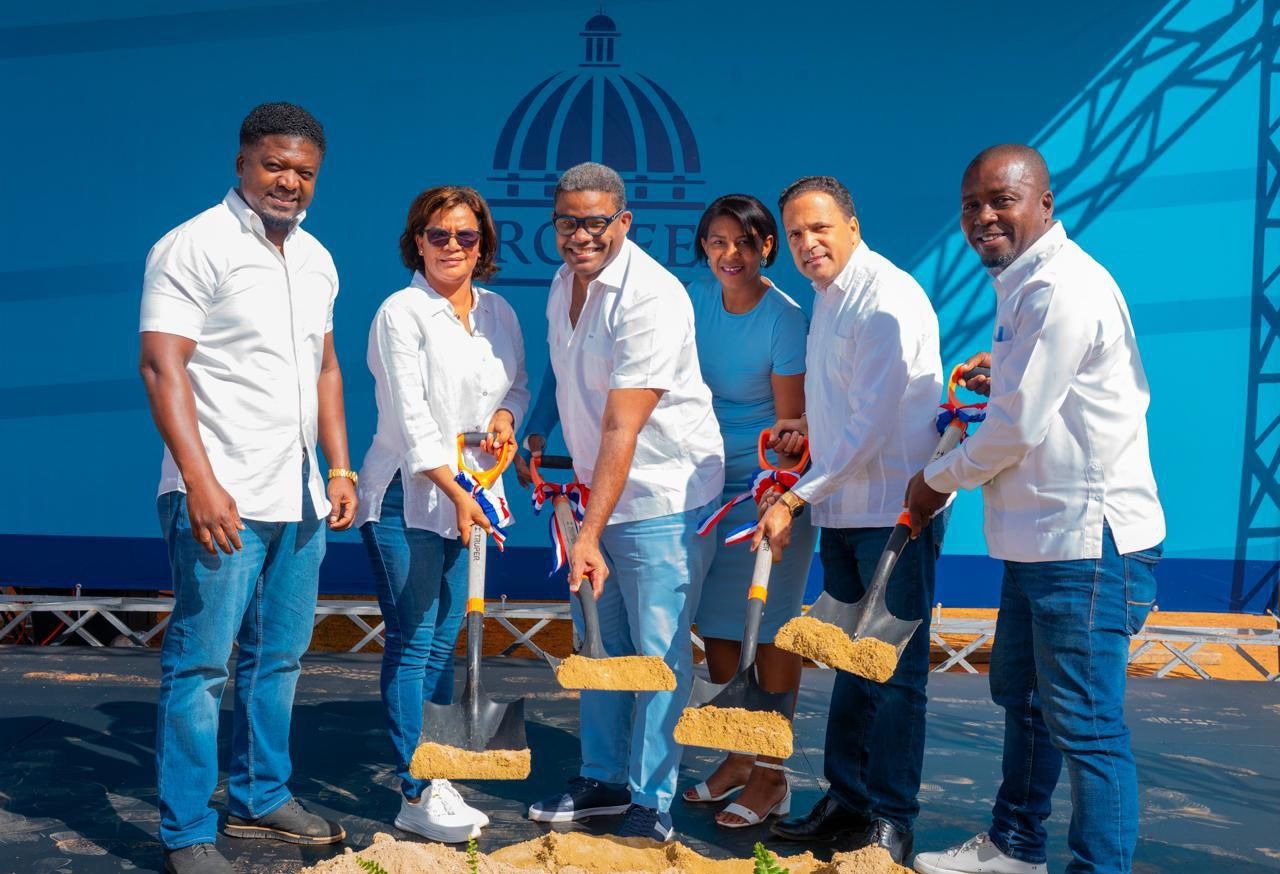 PROPEEP inicia construcción de la Eco Plaza Chirino con inversión de RD$75 millones