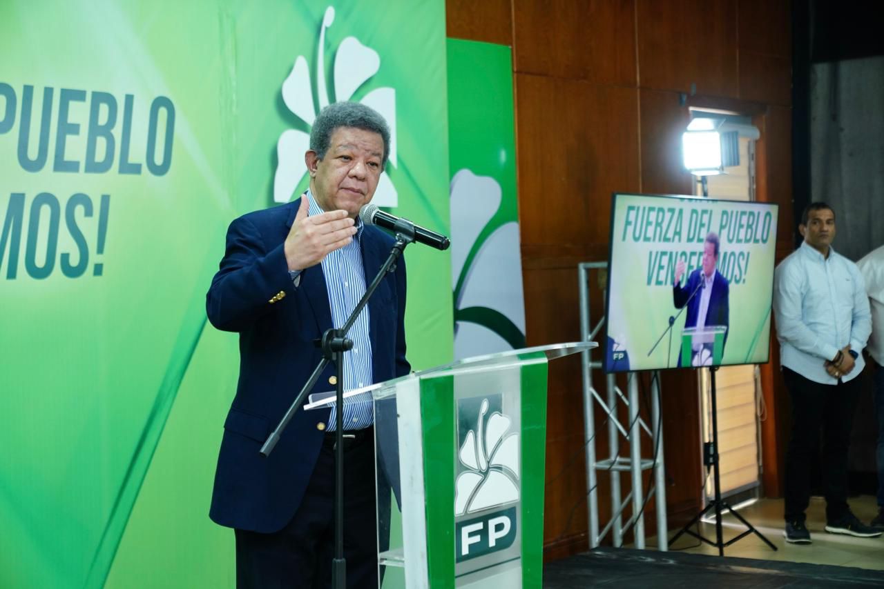 "El gobierno del PRM es un desastre; la canasta básica aumentó RD$14 mil", afirma Leonel Fernández