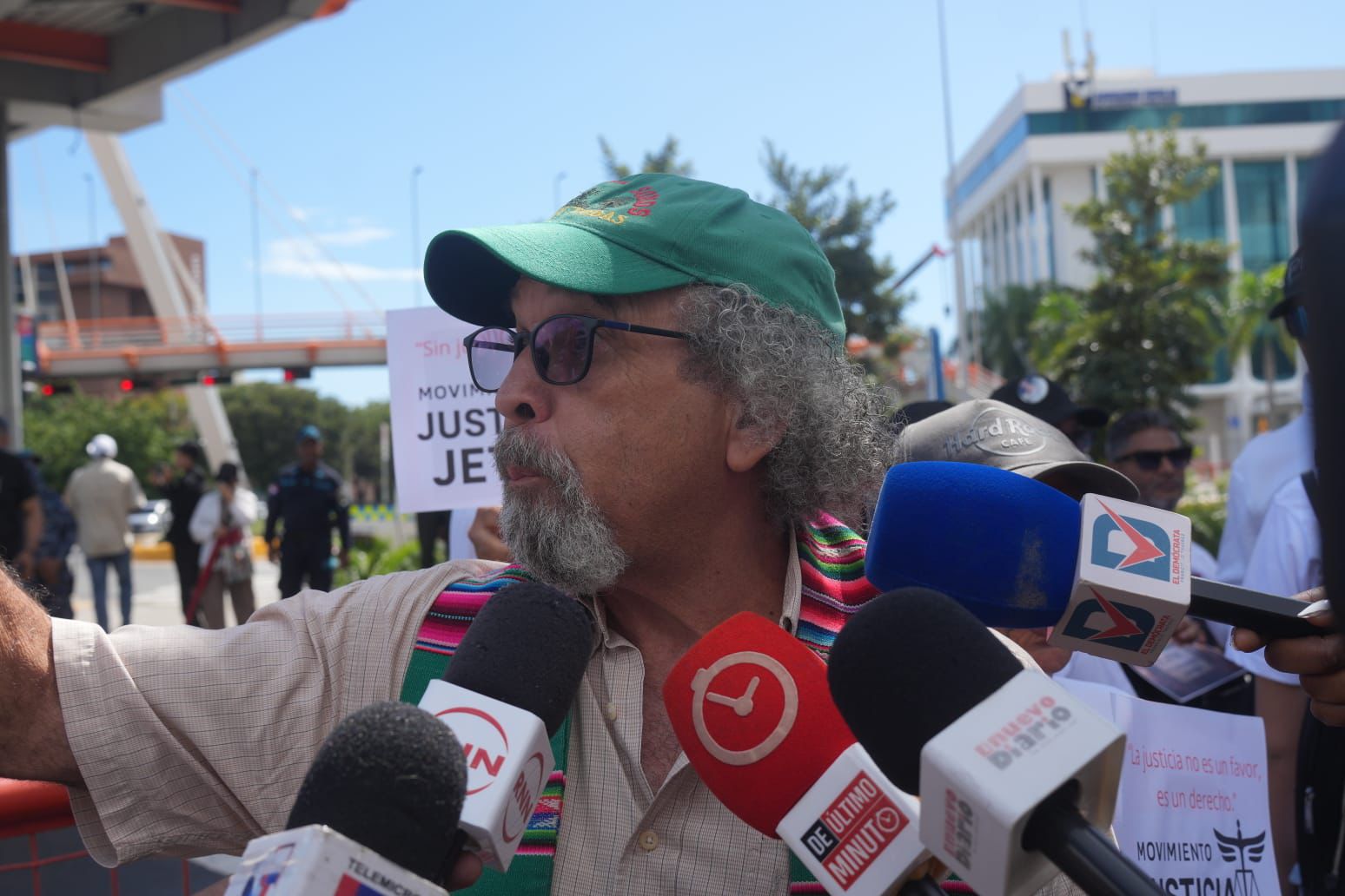 “La justicia solo muerde a los descalzos”, dice Padre Rogelio y se suma a reclamo por víctimas del Jet Set