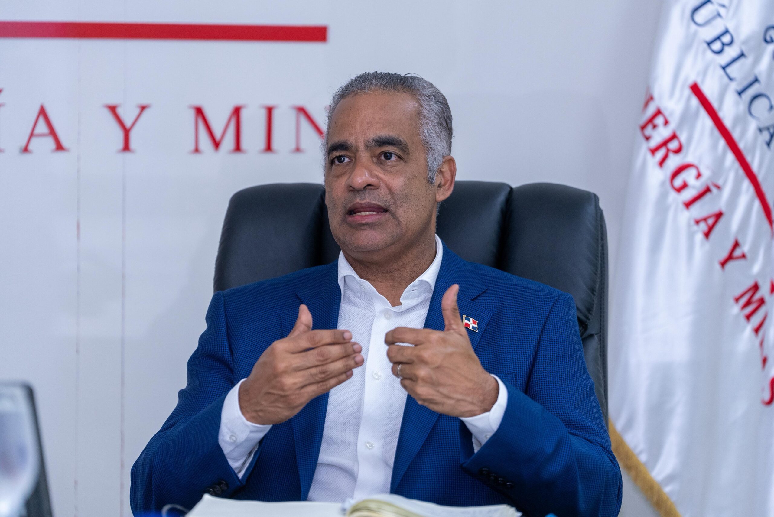 Ministro Joel Santos.