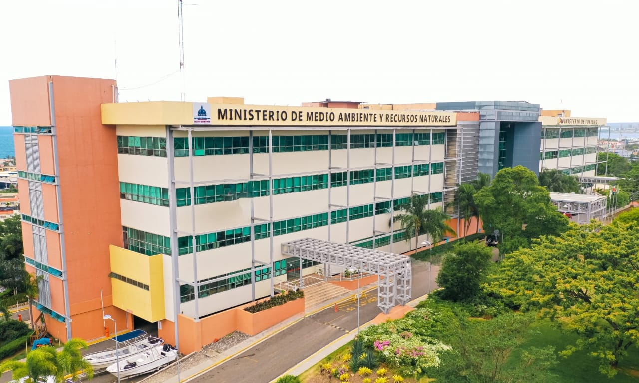 Ministerio de Medio Ambiente resalta permisos otorgados para desarrollo de proyectos