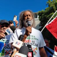 Encabezan marcha-caravana en Santiago contra la minería y advierte amenaza a fuentes de agua