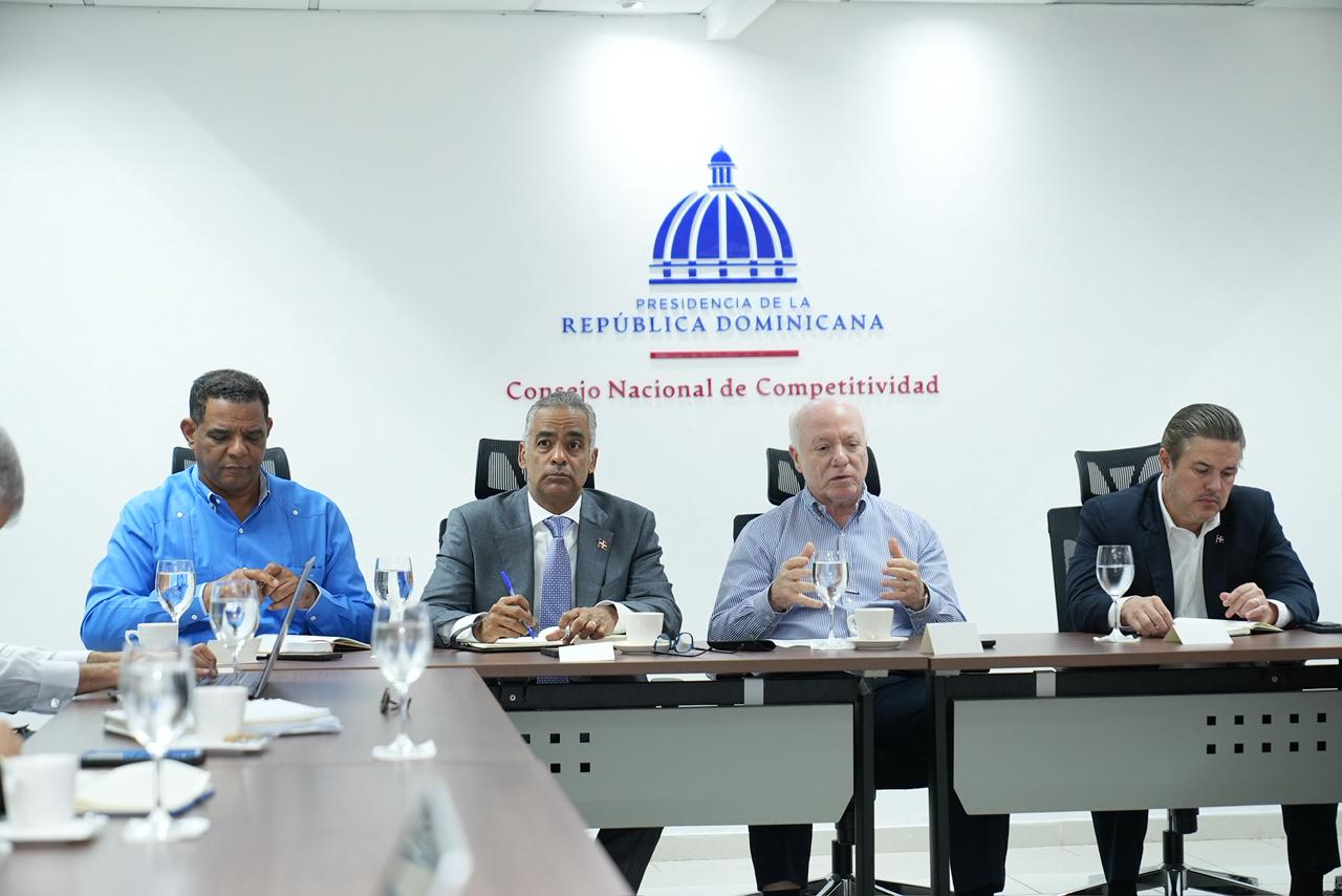 Santos anunció que el Ministerio de Energía y Minas compartirá un anteproyecto de ley minera actualizado para consensuar un texto definitivo en la próxima legislatura.