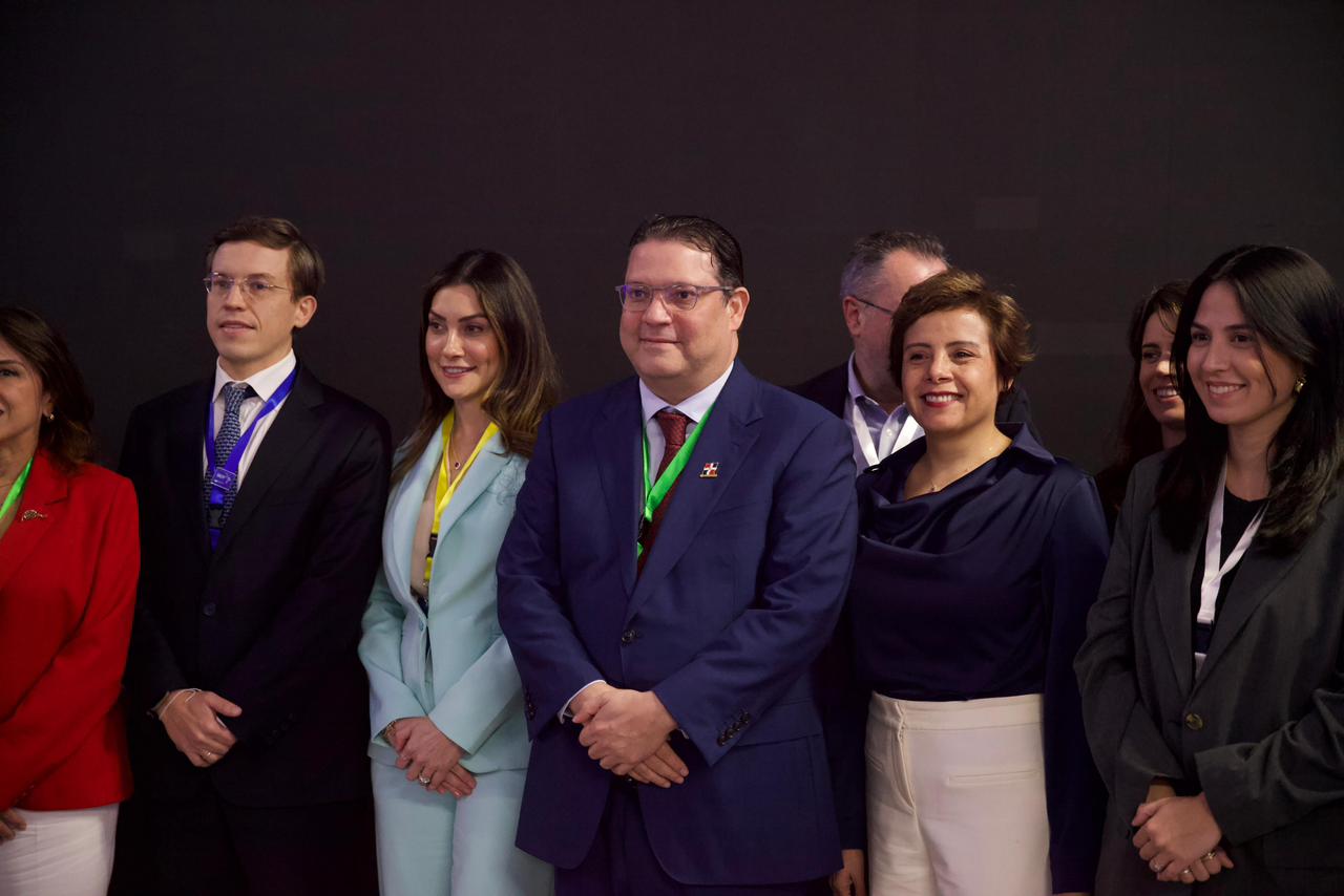 Mesa técnica de alto nivel “Comercio en un mundo fragmentado: oportunidades para América Latina y el Caribe”, organizada por el Banco de Desarrollo de América Latina y el Caribe (CAF).