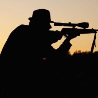 Investigan la misteriosa muerte por disparos de tres cazadores en bosque de Sicilia