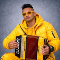 Adid reinventa “Café con ron” a ritmo de merengue típico