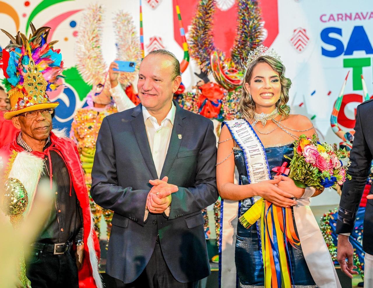 Proclaman Reina del Carnaval de Santiago 2026 en una gala que marca el relanzamiento de la fiesta cultural