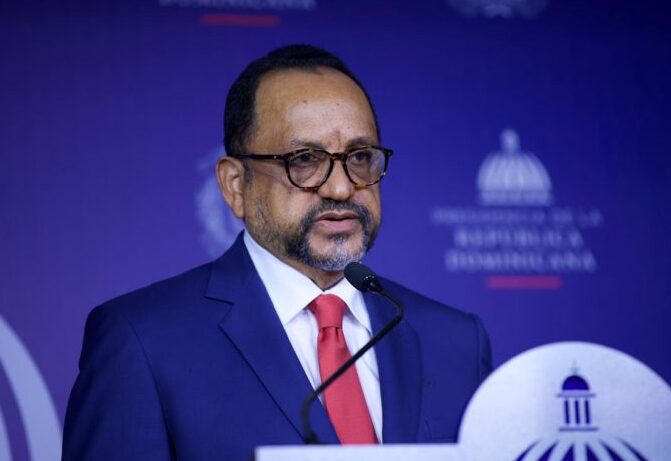 Antoliano Peralta Romero es nombrado ministro de Justicia mediante decreto presidencial