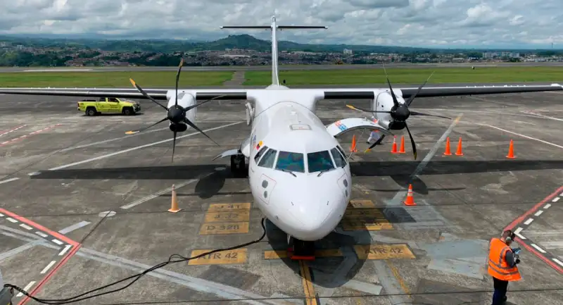 Colombia reanuda vuelos de repatriación de EE.UU. a pocos días de reunión de Petro y Trump
