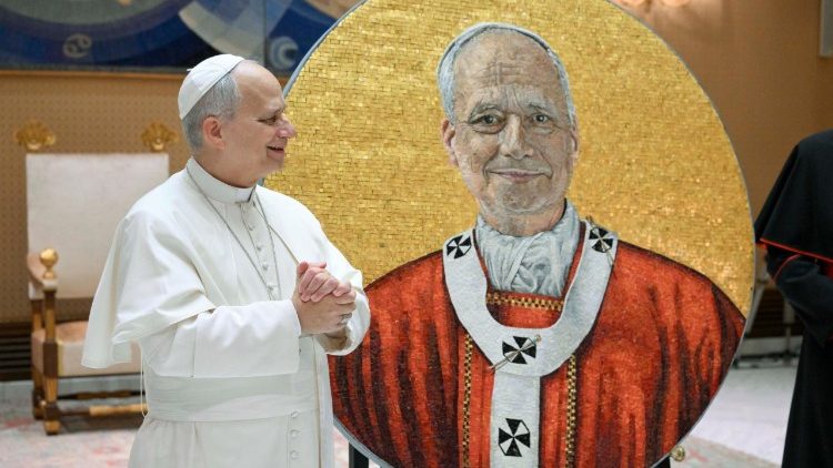 León XIV ya tiene su mosaico en la basílica de San Pablo Extramuros