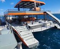 Armada Dominicana brinda asistencia marítima a catamarán tras incidente en aguas del Caribe