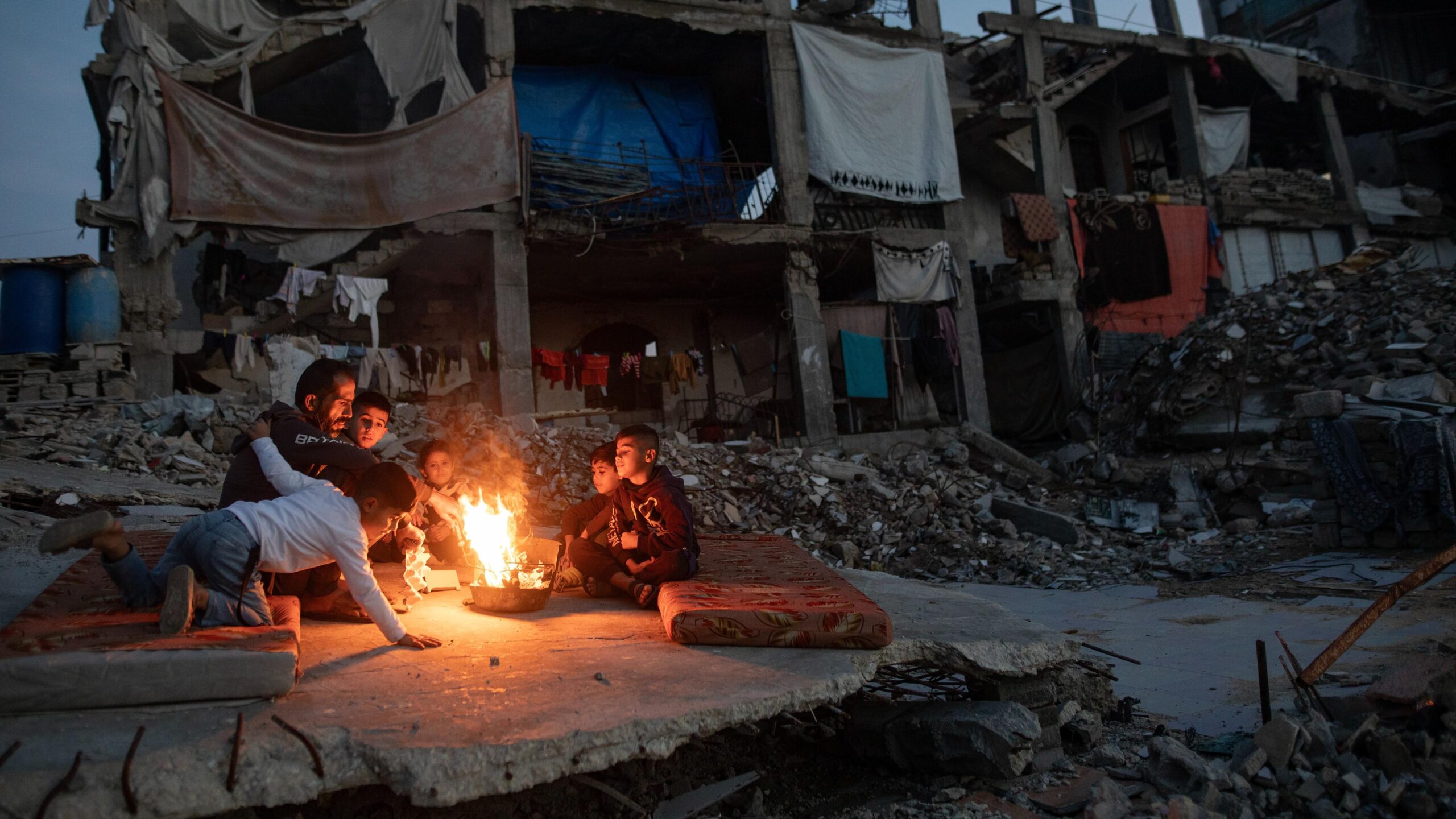 Bruselas reclama a Israel que permita la ayuda humanitaria en Gaza tras el veto a ONG