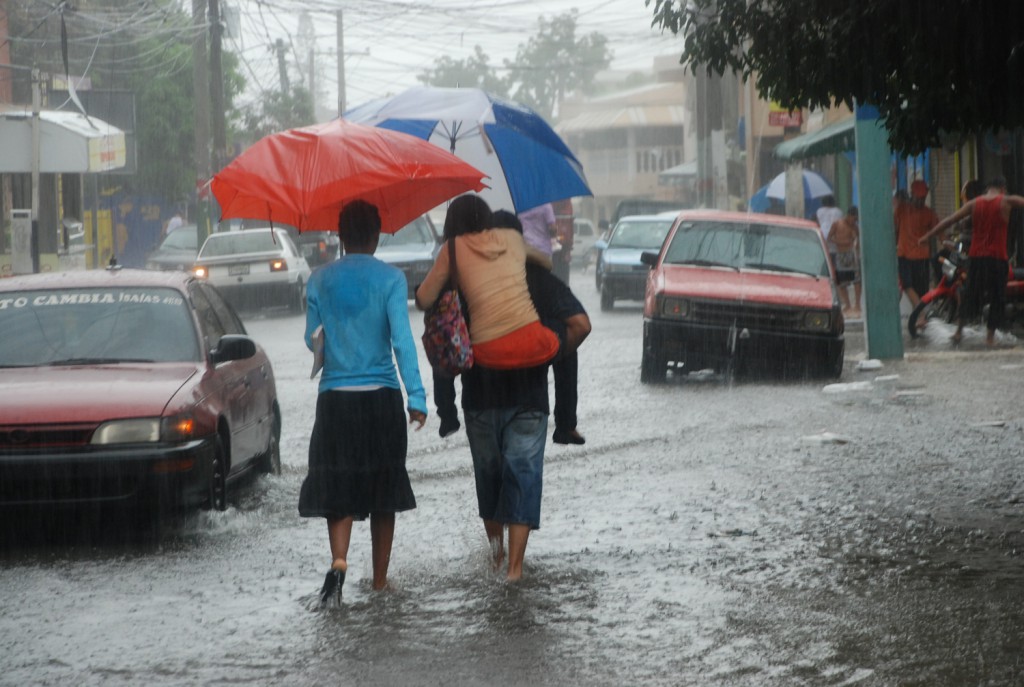 Prevén lluvias débiles para la tarde de este lunes