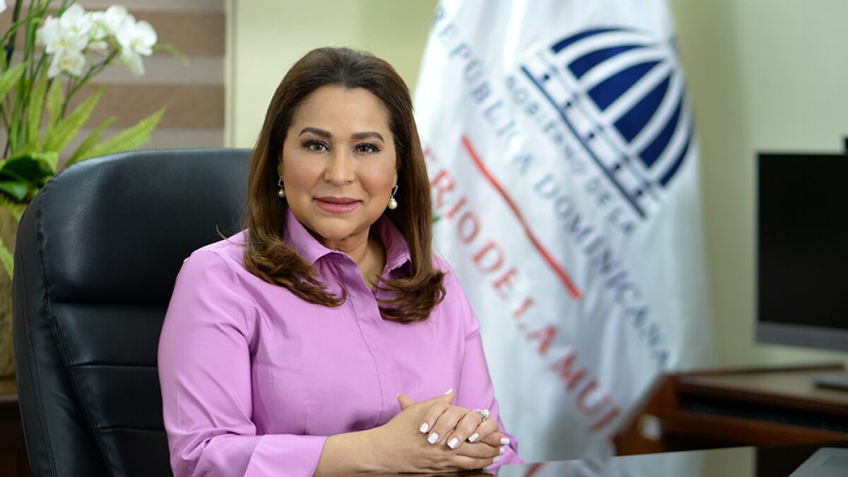 Designan a Mayra Jiménez directora de Supérate