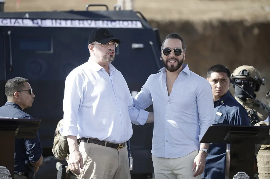 Chaves y Bukele ponen la primera piedra de la megacárcel de Costa Rica para los reos más violentos