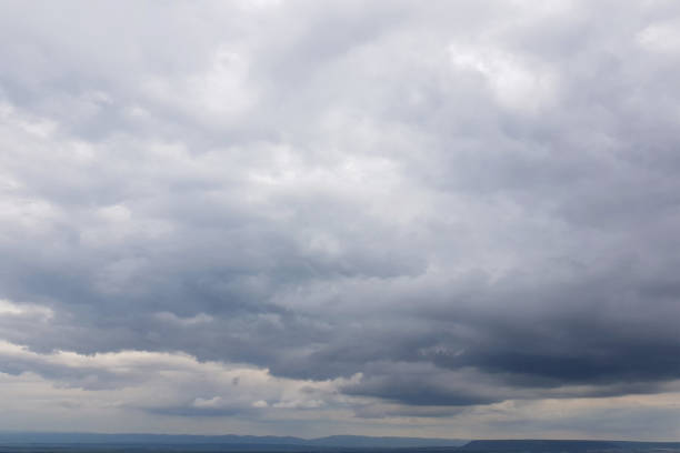 Pronostican aguaceros, tronadas y ráfagas de viento para este jueves en varias provincias del país