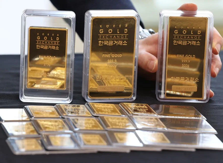 El oro marca un nuevo máximo histórico y se acerca a los 4.700 dólares la onza
