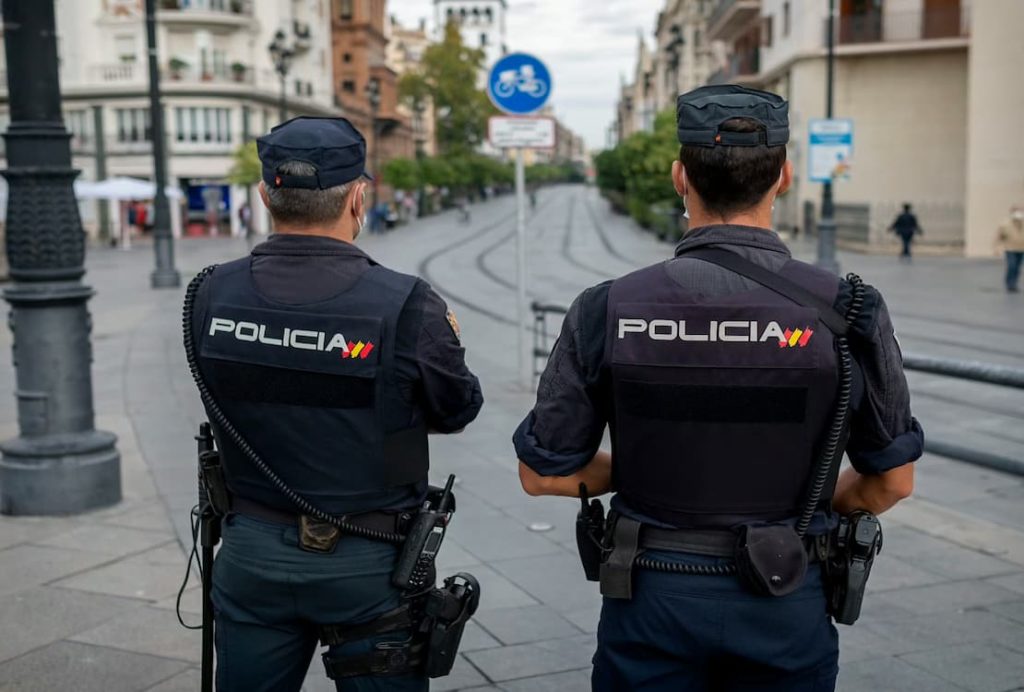 Fuerzas españolas apresan a siete personas por supuesta estafa