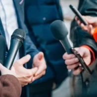 Periodistas venezolanos exigen libertad de los presos y de prensa para la democracia real