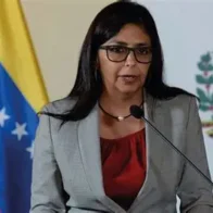 Delcy Rodríguez decreta 7 días de duelo en honor a los "mártires" que defendieron a Maduro