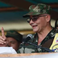 El jefe de disidencias de las FARC, Iván Mordisco, propone unión con ELN tras el ataque de EE.UU. en Venezuela