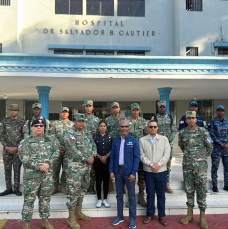 SNS reintegra agentes de seguridad para reforzar servicios en centros de salud 7 | Noticias de hoy en República Dominicana SNS reintegra agentes de seguridad para reforzar servicios en centros de salud