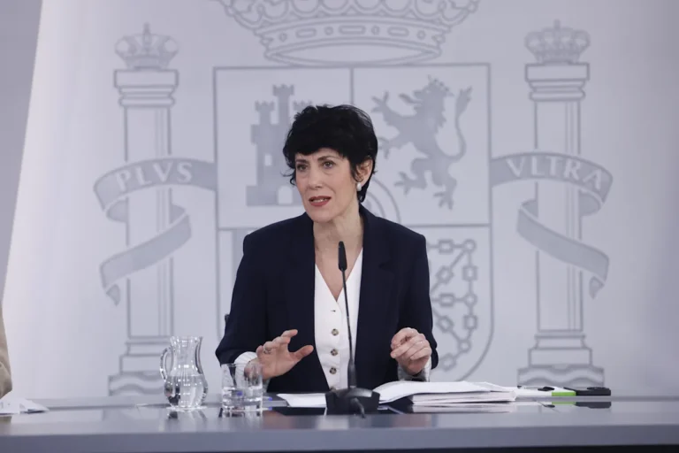 El Gobierno español denuncia que en 11 días la IA de X generó 3 millones de desnudos
