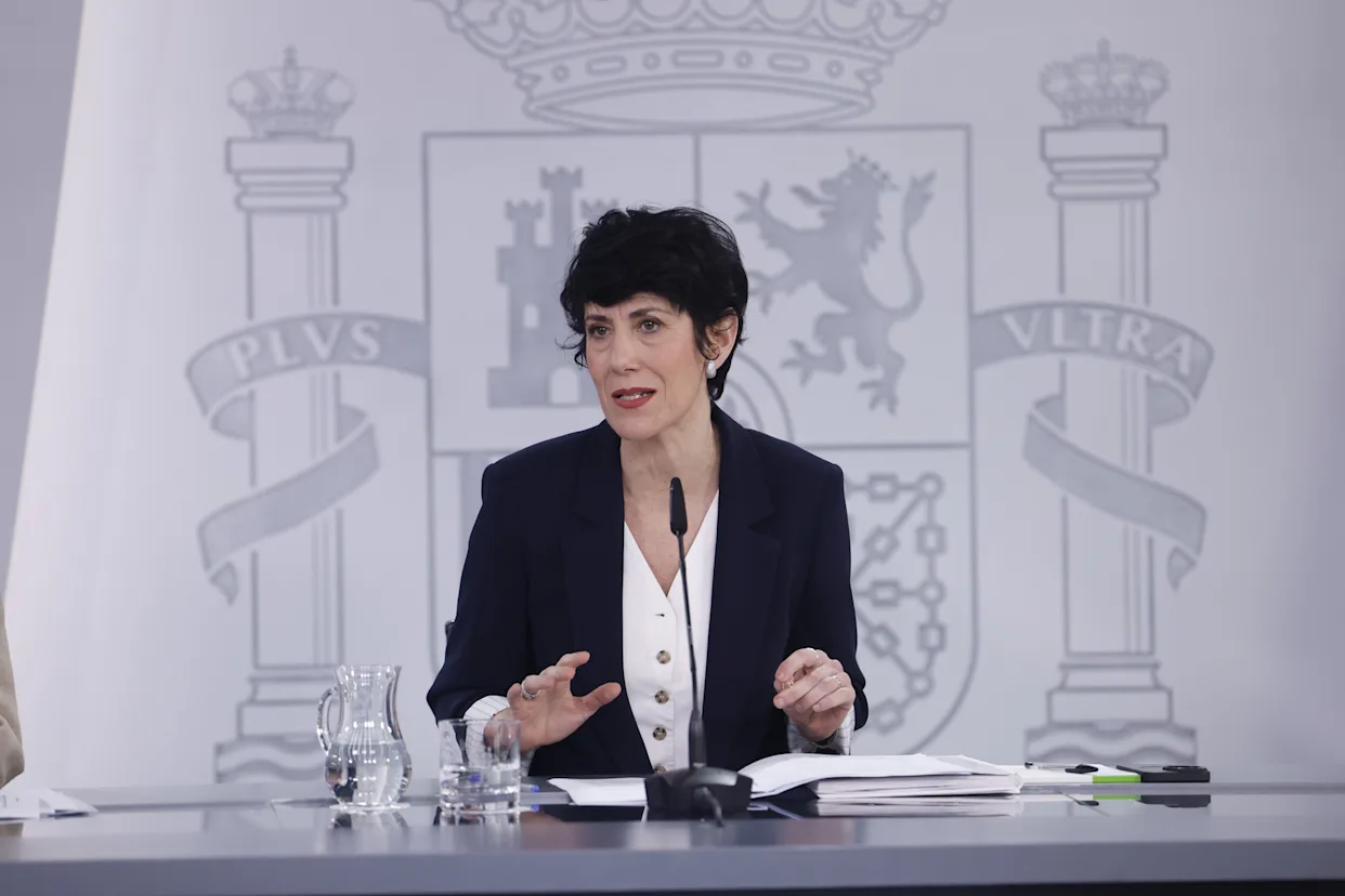 El Gobierno español denuncia que en 11 días la IA de X generó 3 millones de desnudos