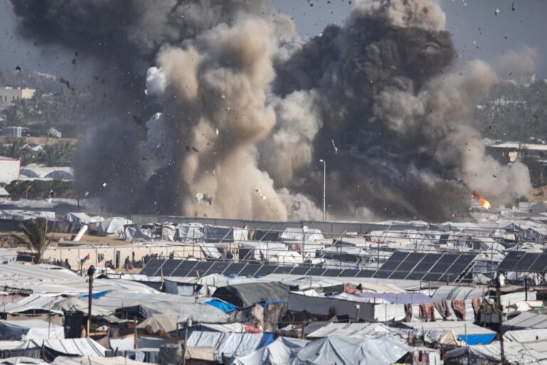 Suben a 18 los muertos en los bombardeos israelíes contra Gaza
