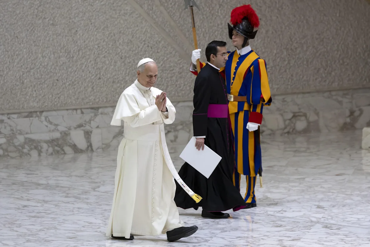 El papa pide prestar apoyo a Colombia tras las inundaciones