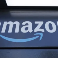 Amazon gana 77.670 millones de dólares en 2025, un 31 % más interanual