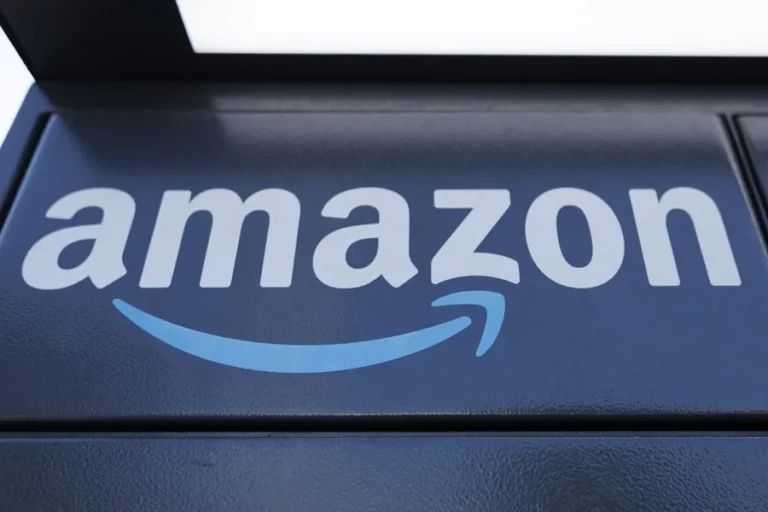 Amazon gana 77.670 millones de dólares en 2025, un 31 % más interanual