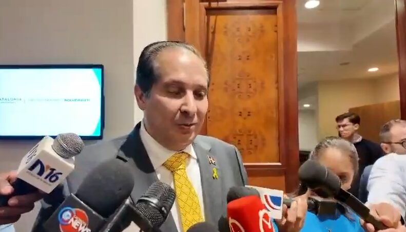 Víctor Atallah resalta avances en cobertura y supervivencia del cáncer infantil en República Dominicana