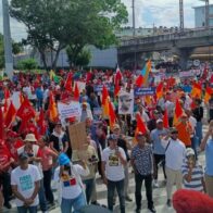 Miles participan en marcha por la soberanía nacional y los derechos del pueblo