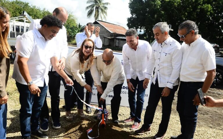 Proindustria inicia construcción de verja perimetral del Parque Industrial de Canca la Piedra con inversión de RD$60 millones