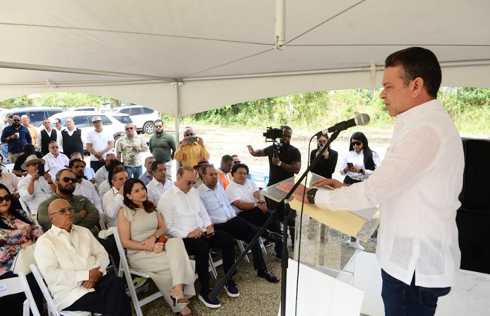 Proindustria inicia construcción de verja perimetral del Parque Industrial de Canca la Piedra con inversión de RD$60 millones
