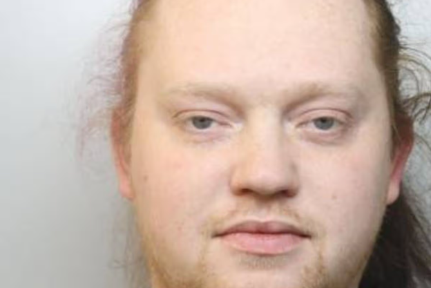 Actor de Hollyoaks y Emmerdale: condenan a 4 años a hombre por estrangulación que causó su muerte