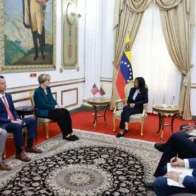 Delcy Rodríguez se reúne con la nueva encargada de negocios de Estados Unidos en Venezuela