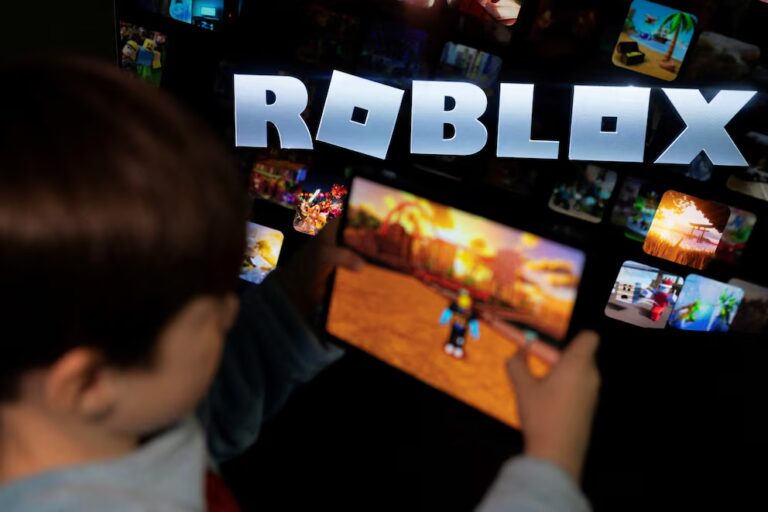 Roblox presenta IA capaz de crear modelos jugables a partir de lenguaje natural