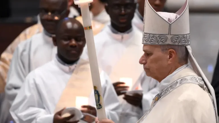 El papa pide evitar una lectura fundamentalista de la Biblia