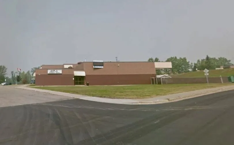 Policía identifica a una mujer de 18 años como la autora del tiroteo en una escuela de Canadá