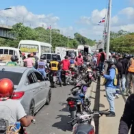 Suspenden búsqueda de motorista que cayó al río Isabela en Villa Mella