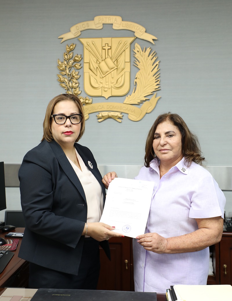 Diputada Francisca Jaque impulsa proyecto para garantizar medicamentos a pacientes con Parkinson y Alzheimer