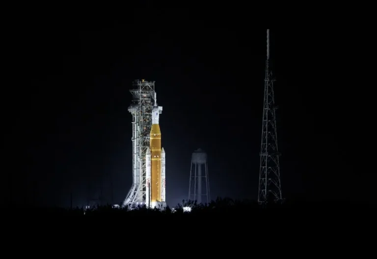 La NASA retrasa el lanzamiento de Artemis II por problemas técnicos
