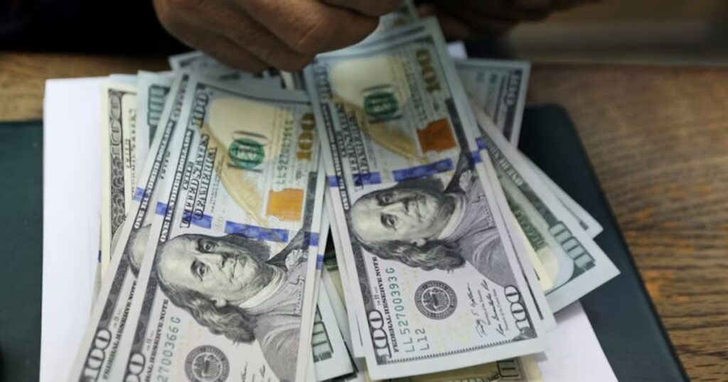 Dólar.